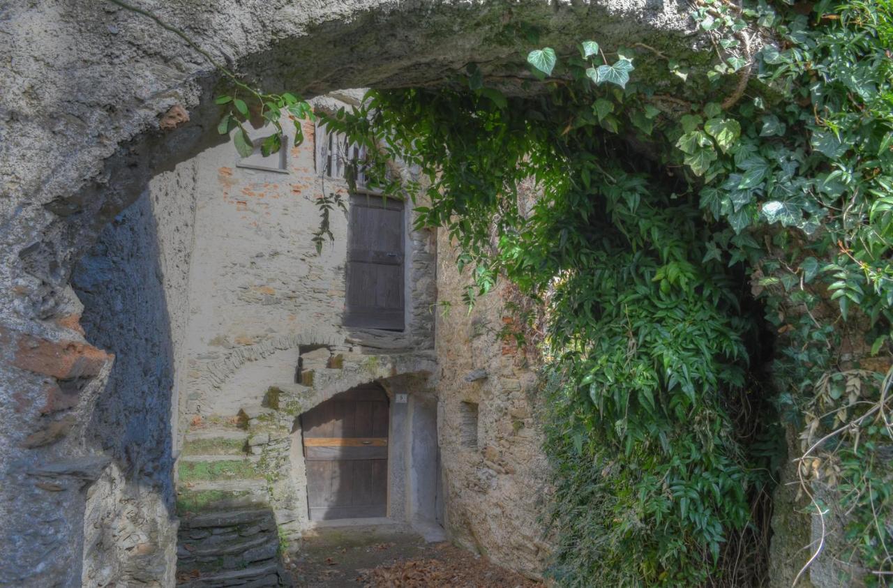 Antica Casa Del Canto Iara - Private Parking Calice Ligure Exteriör bild